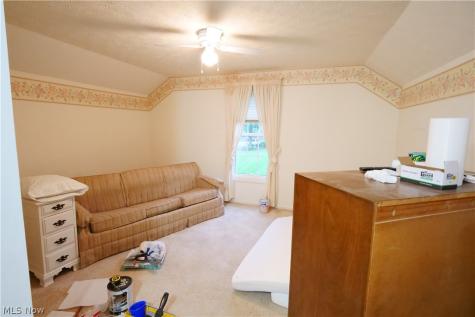 115 Ledbury Circle NE Canton OH 44721