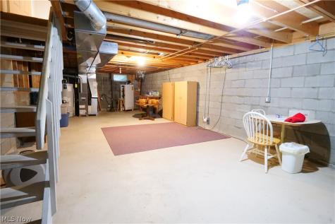 115 Ledbury Circle NE Canton OH 44721