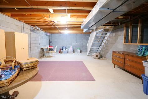 115 Ledbury Circle NE Canton OH 44721
