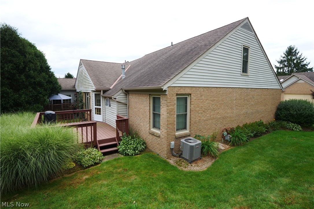115 Ledbury Circle NE Canton OH 44721