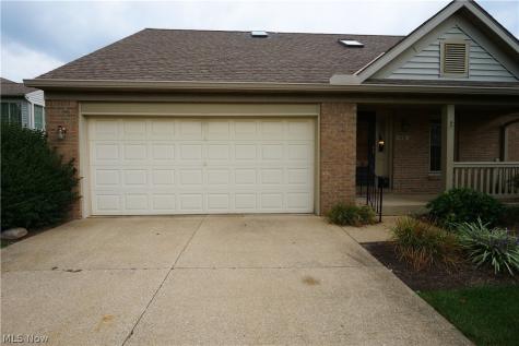 115 Ledbury Circle NE Canton OH 44721