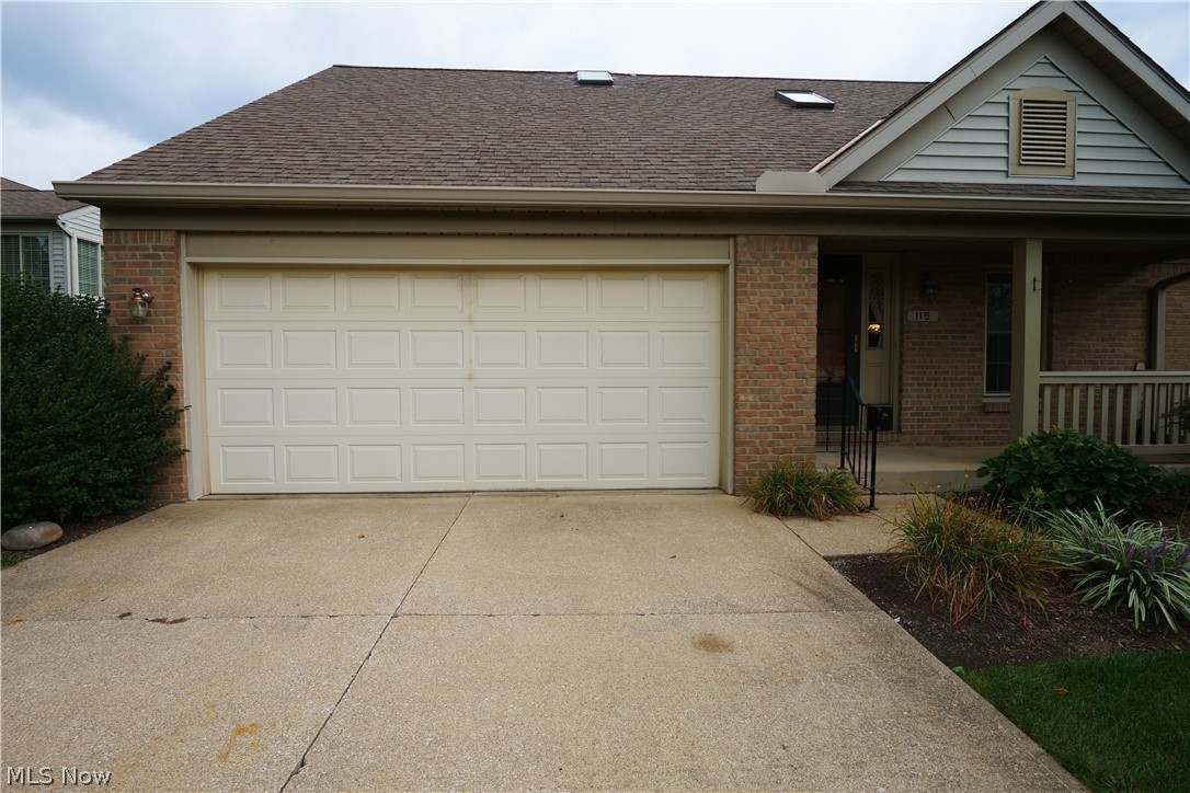 115 Ledbury Circle NE Canton OH 44721