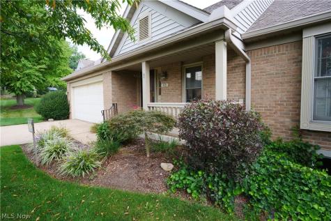 115 Ledbury Circle NE Canton OH 44721