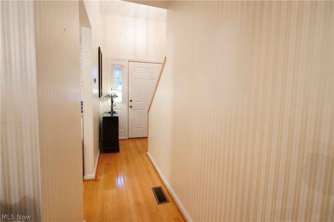 115 Ledbury Circle NE Canton OH 44721