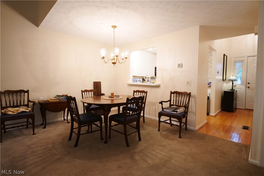 115 Ledbury Circle NE Canton OH 44721