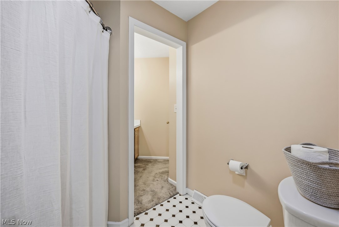 1006 Powers Avenue Youngstown OH 44505
