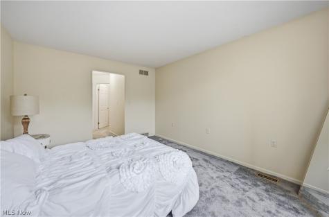 1006 Powers Avenue Youngstown OH 44505