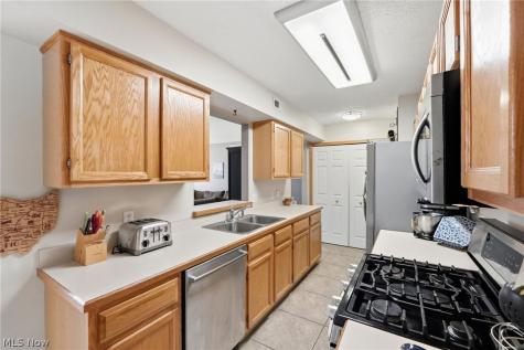 1045 N Jefferson Street Medina OH 44256
