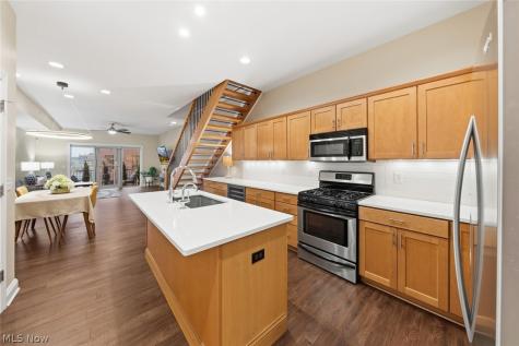 1411 Rosewood Avenue Lakewood OH 44107