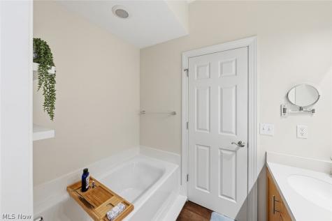 1411 Rosewood Avenue Lakewood OH 44107