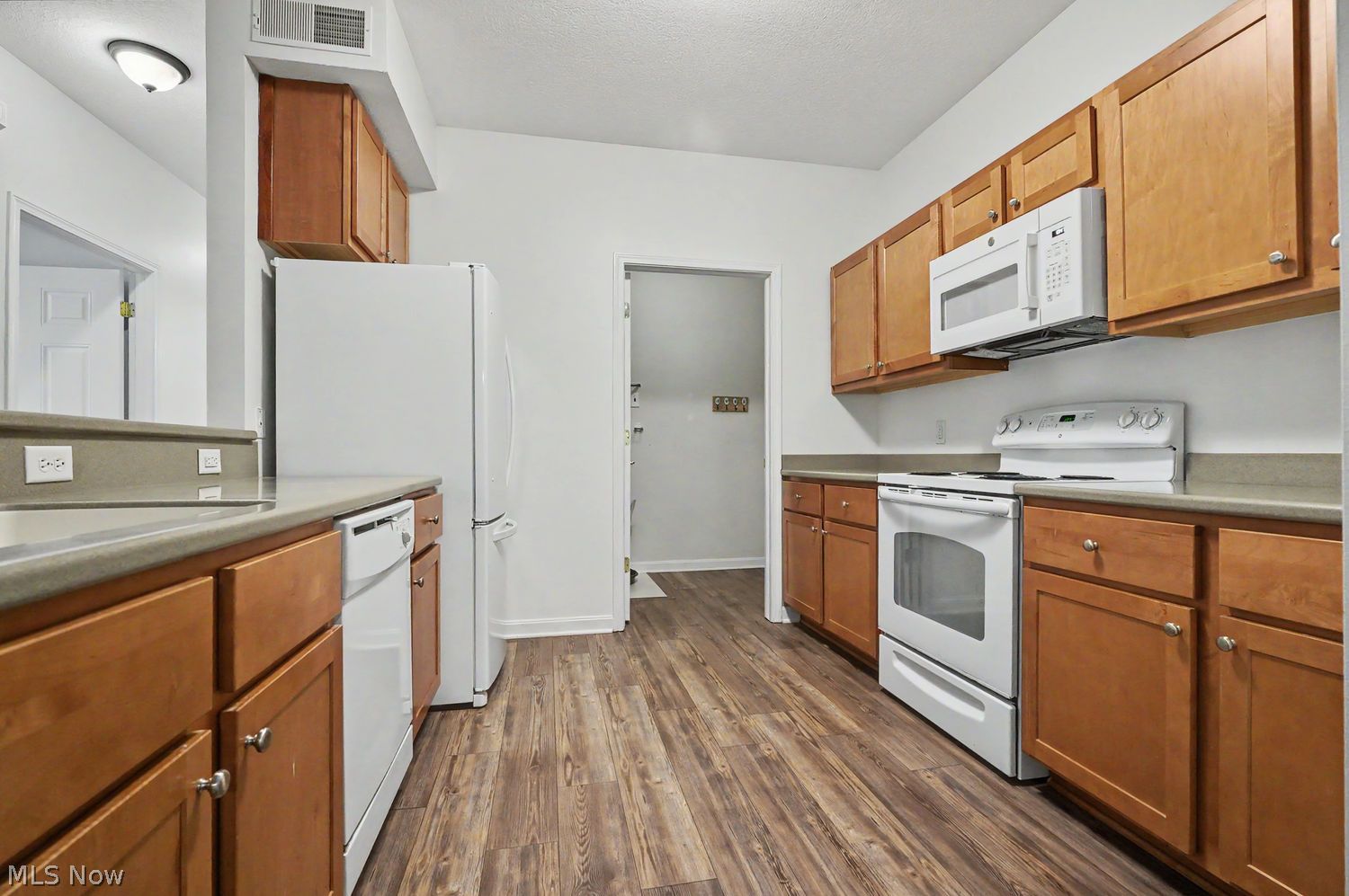 522 Robinwood Lane Copley OH 44321