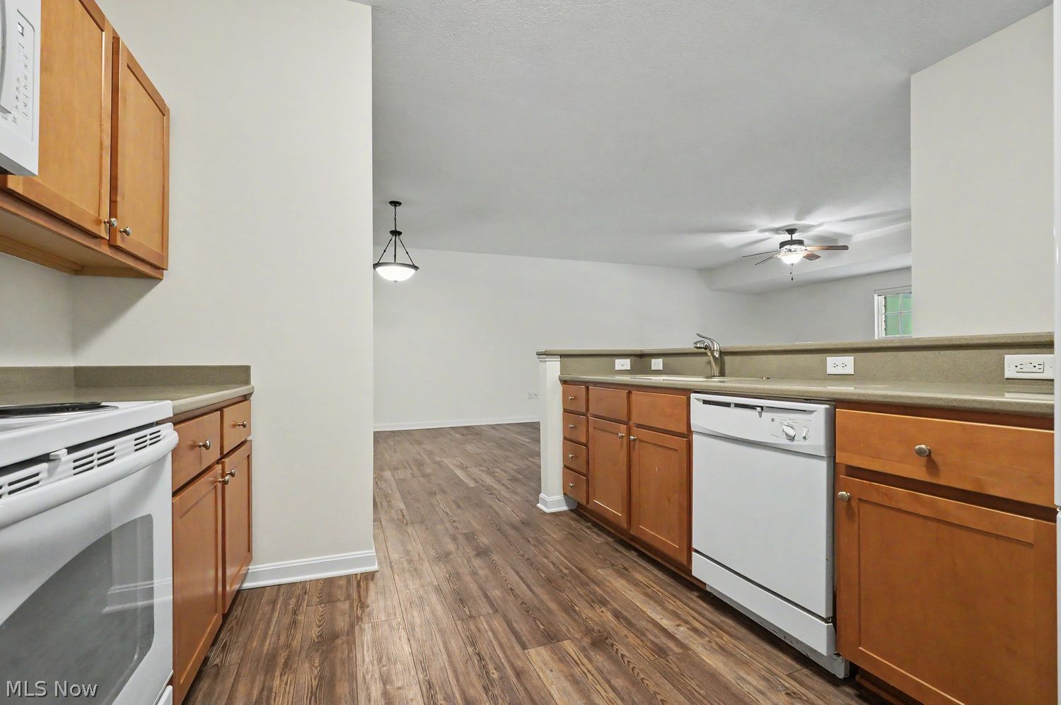 522 Robinwood Lane Copley OH 44321