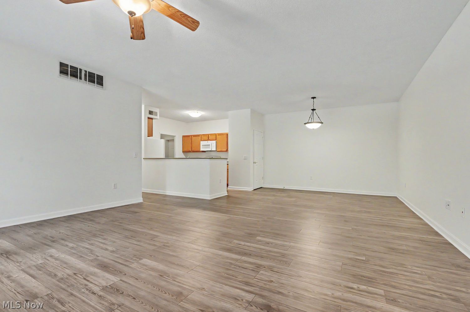 522 Robinwood Lane Copley OH 44321