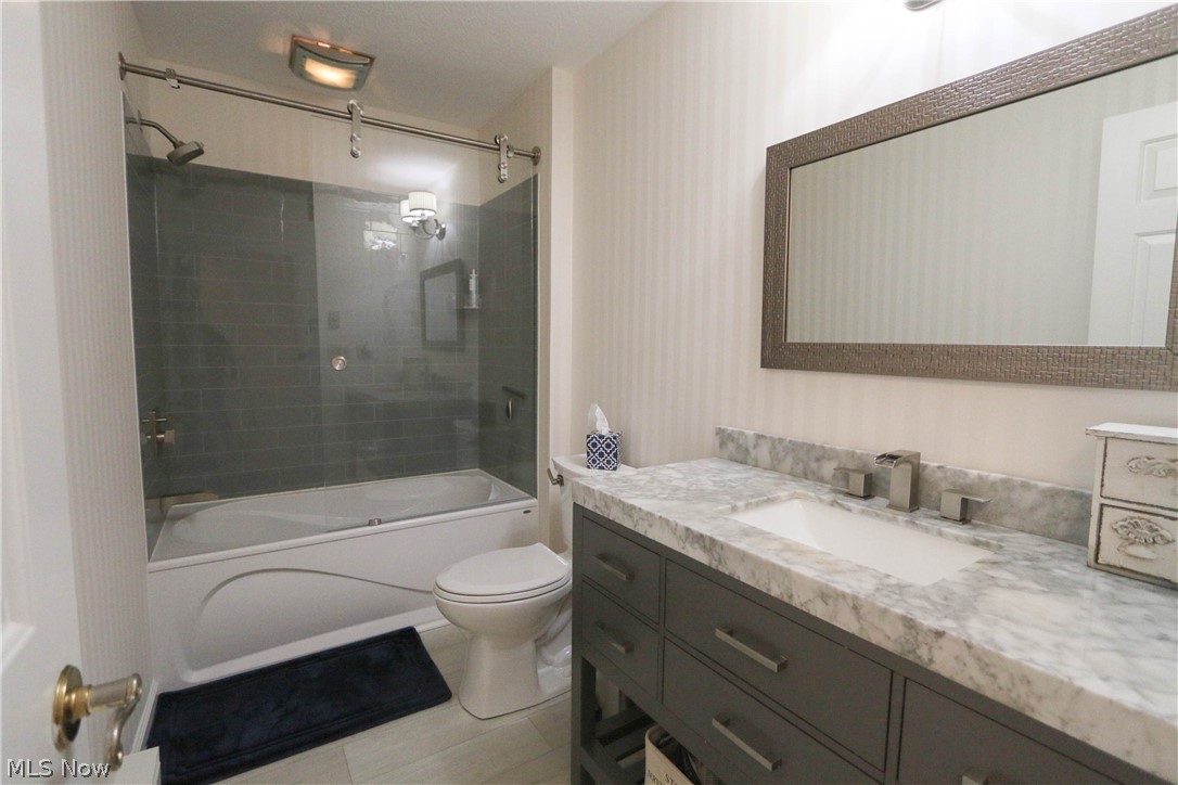 2202 Westwind Drive Sandusky OH 44870