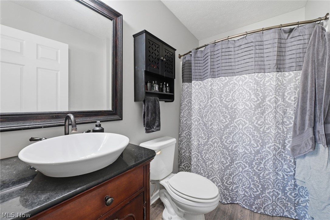 108 Clay Court Berea OH 44017