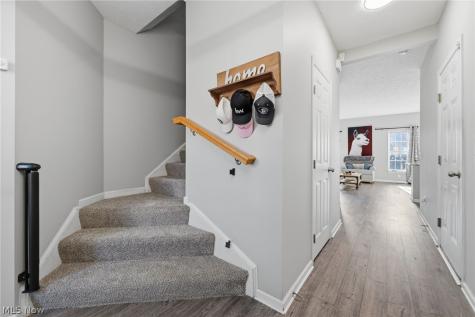 108 Clay Court Berea OH 44017
