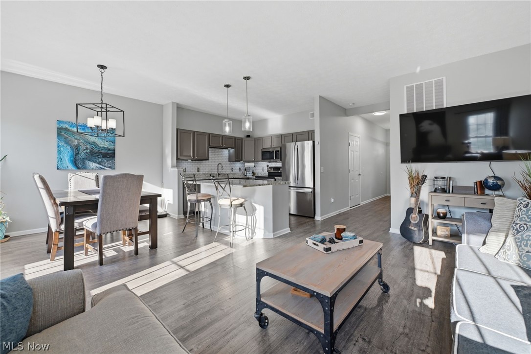 108 Clay Court Berea OH 44017