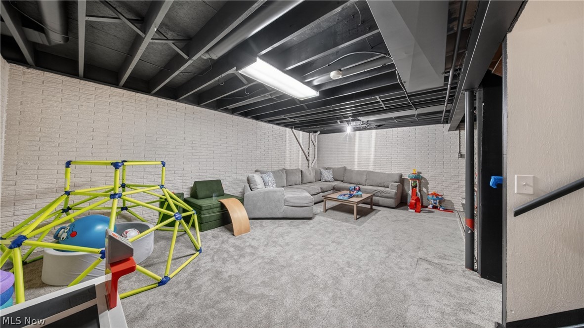 23215 Chandlers Lane Olmsted Falls OH 44138