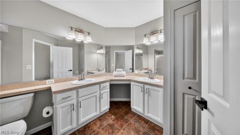 23215 Chandlers Lane Olmsted Falls OH 44138
