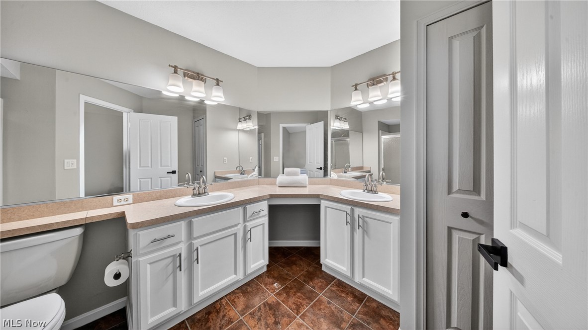 23215 Chandlers Lane Olmsted Falls OH 44138