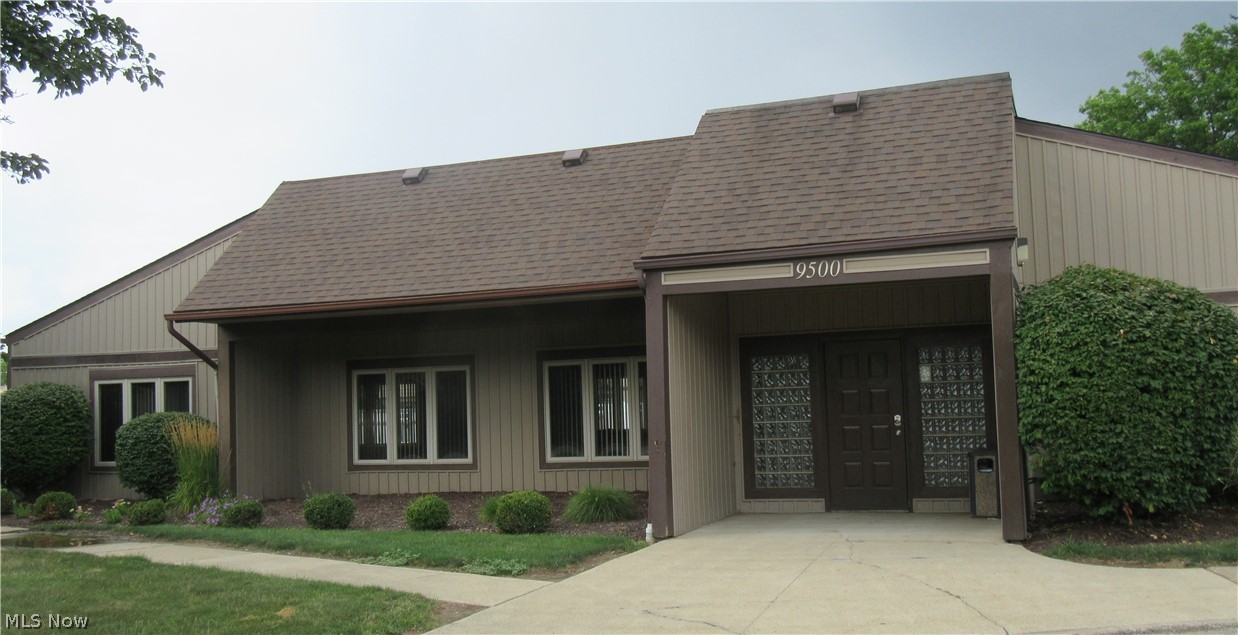 9660 Cove Drive North Royalton OH 44133