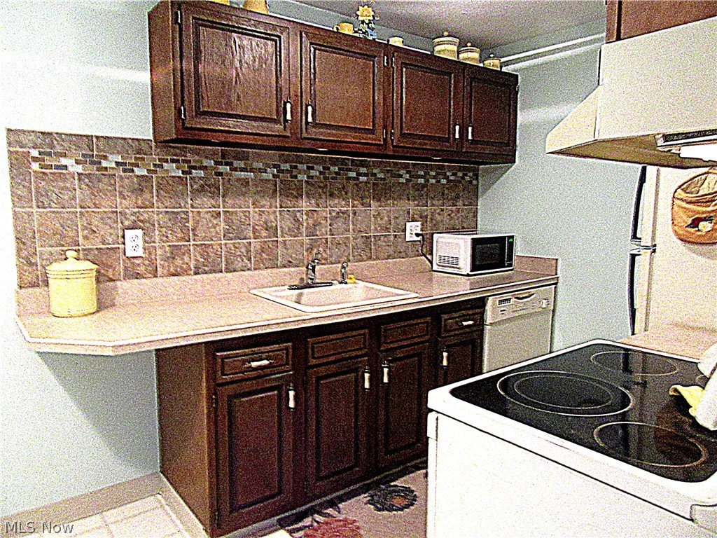 9660 Cove Drive North Royalton OH 44133