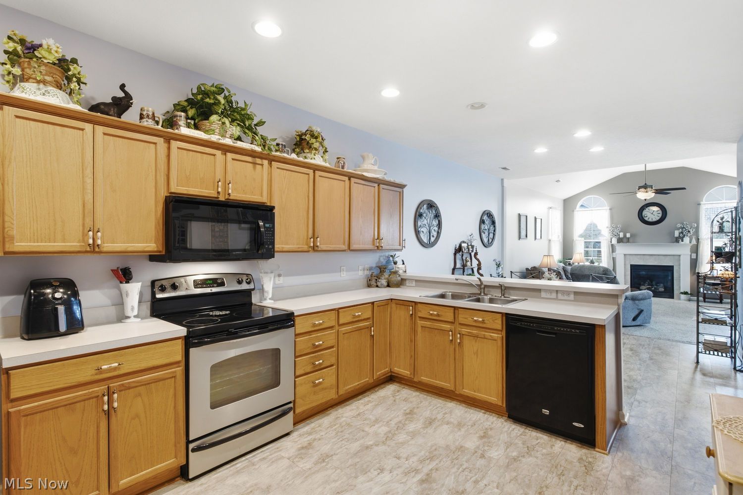 870 Tara Drive Aurora OH 44202