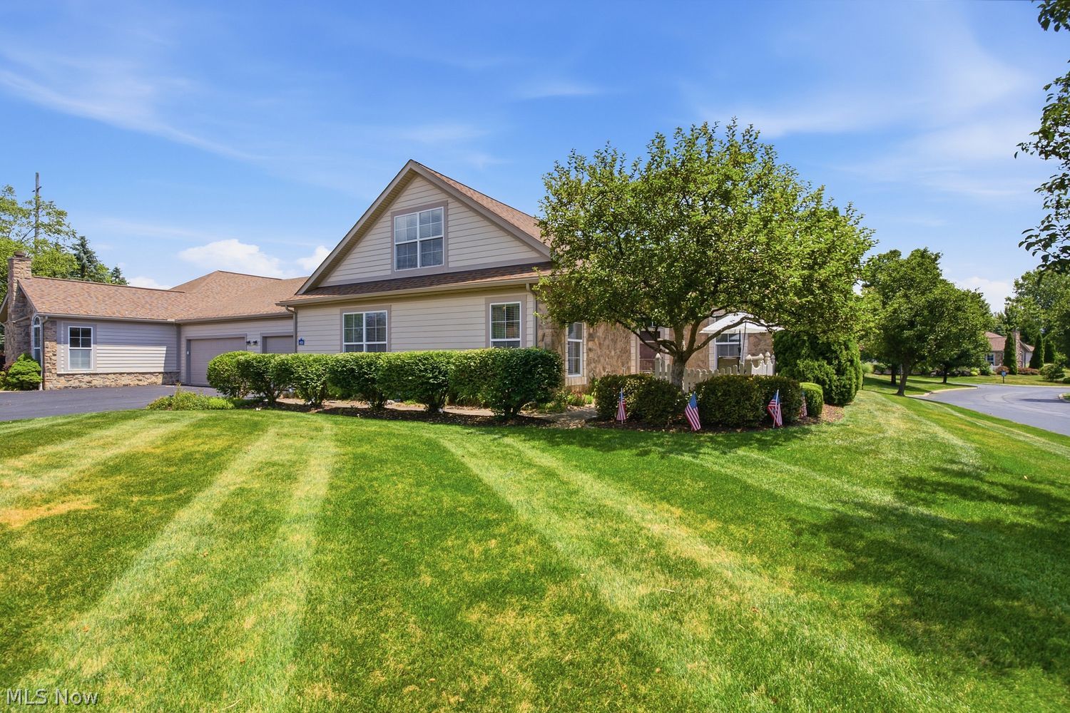 870 Tara Drive Aurora OH 44202