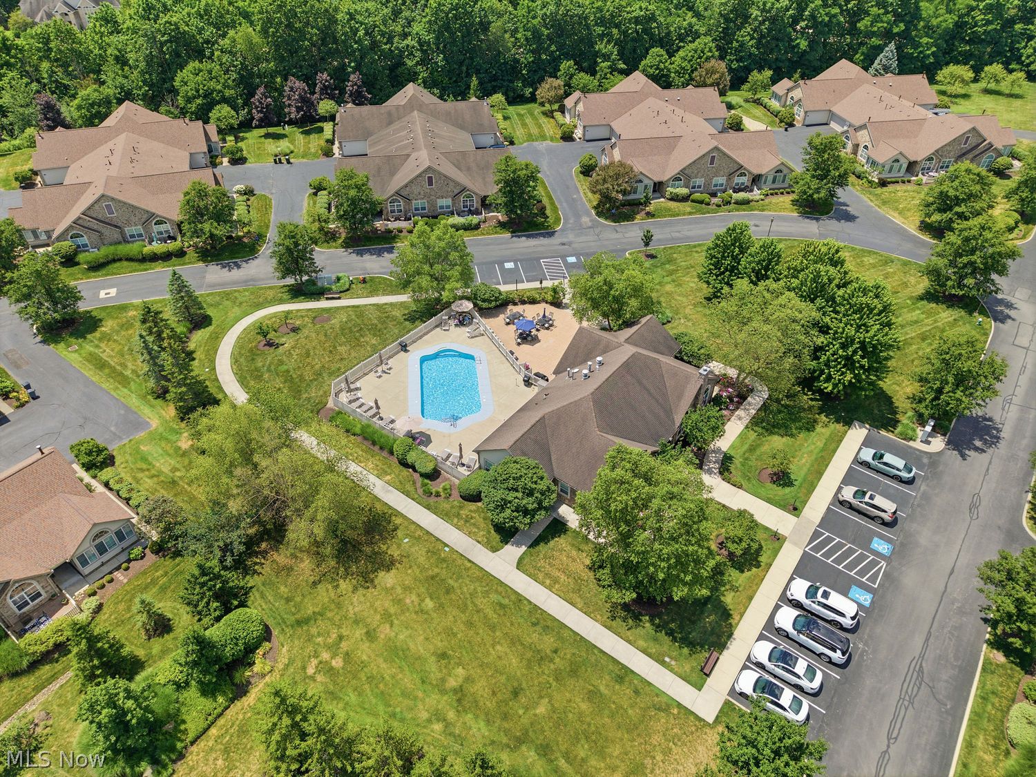 870 Tara Drive Aurora OH 44202