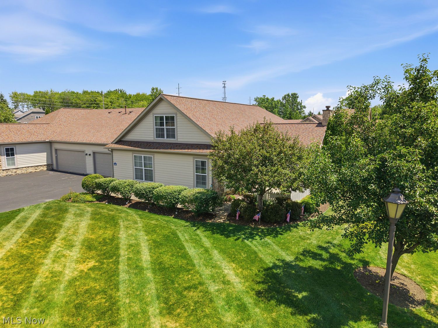 870 Tara Drive Aurora OH 44202