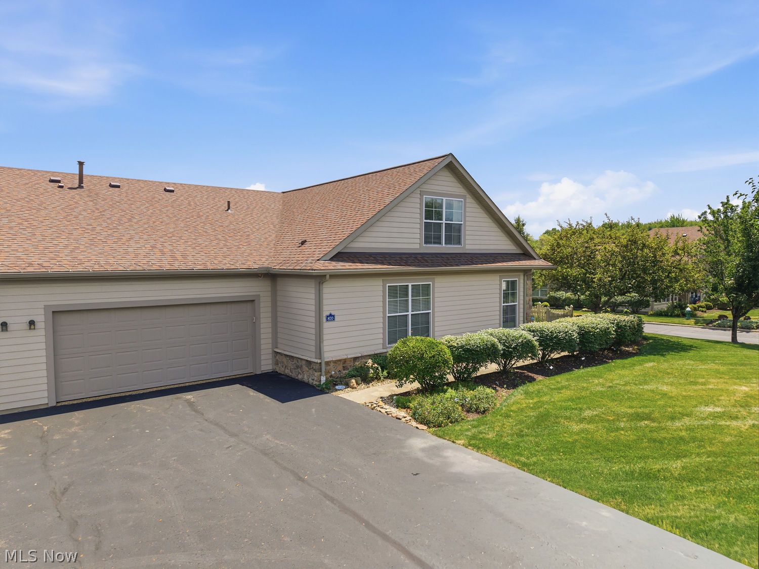 870 Tara Drive Aurora OH 44202