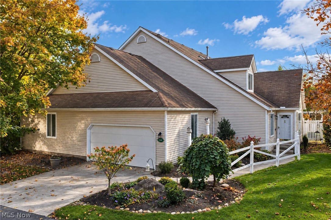 734 Hunters Trail Akron OH 44313