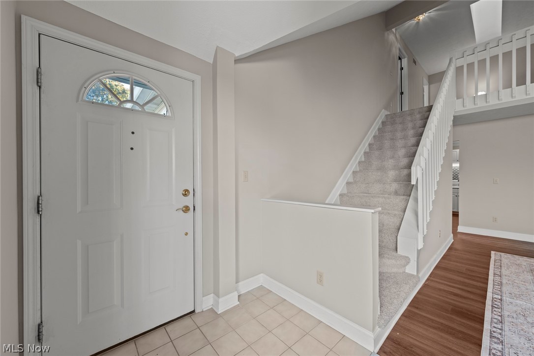 734 Hunters Trail Akron OH 44313