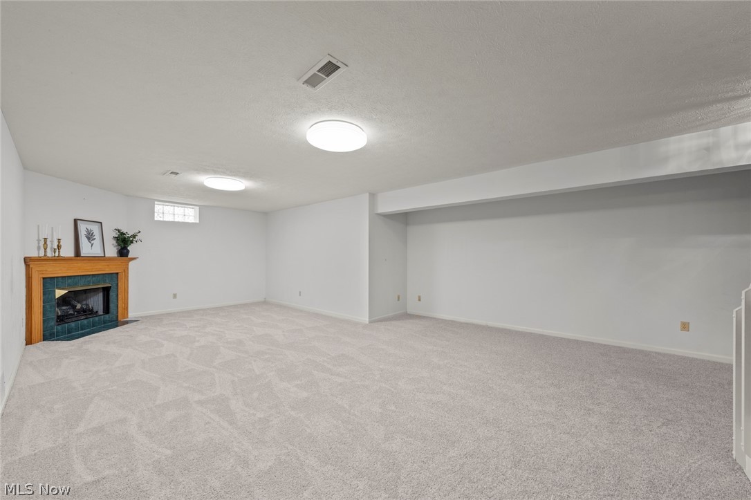 734 Hunters Trail Akron OH 44313