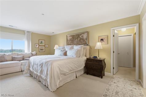 27500 Cedar Road Beachwood OH 44122