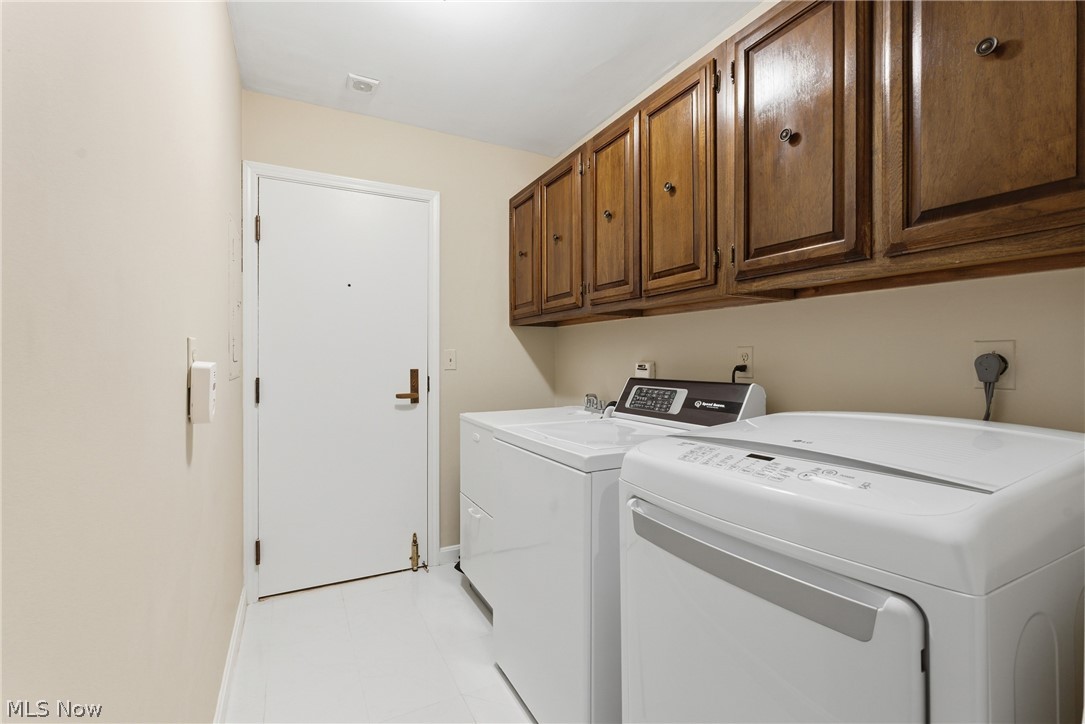 27500 Cedar Road Beachwood OH 44122