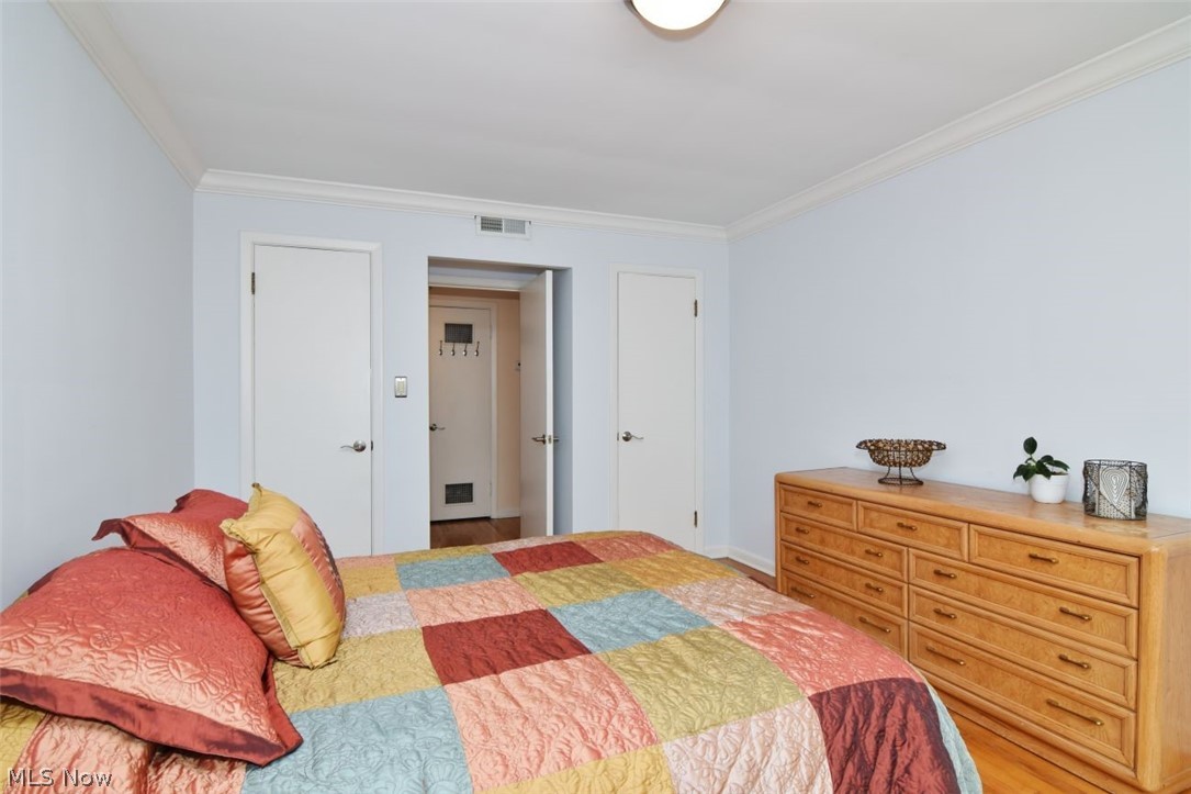2399 Euclid Heights Boulevard Cleveland Heights OH 44106