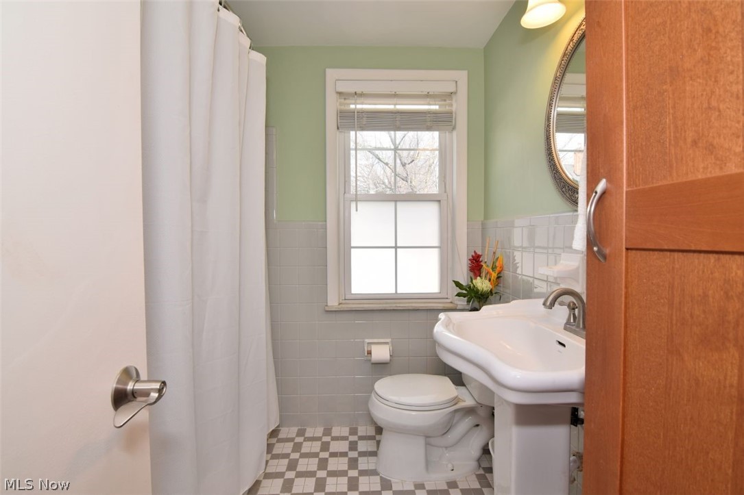 2399 Euclid Heights Boulevard Cleveland Heights OH 44106