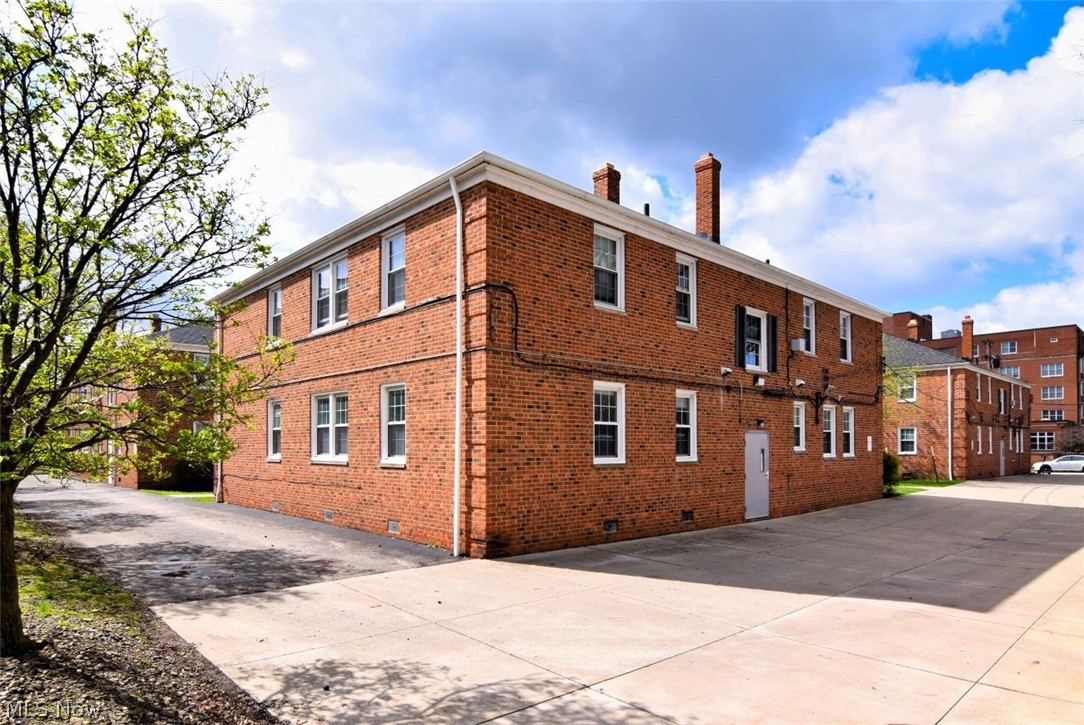 2399 Euclid Heights Boulevard Cleveland Heights OH 44106