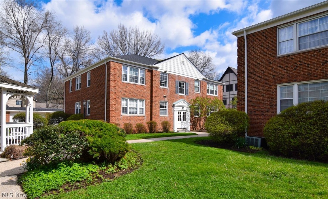 2399 Euclid Heights Boulevard Cleveland Heights OH 44106