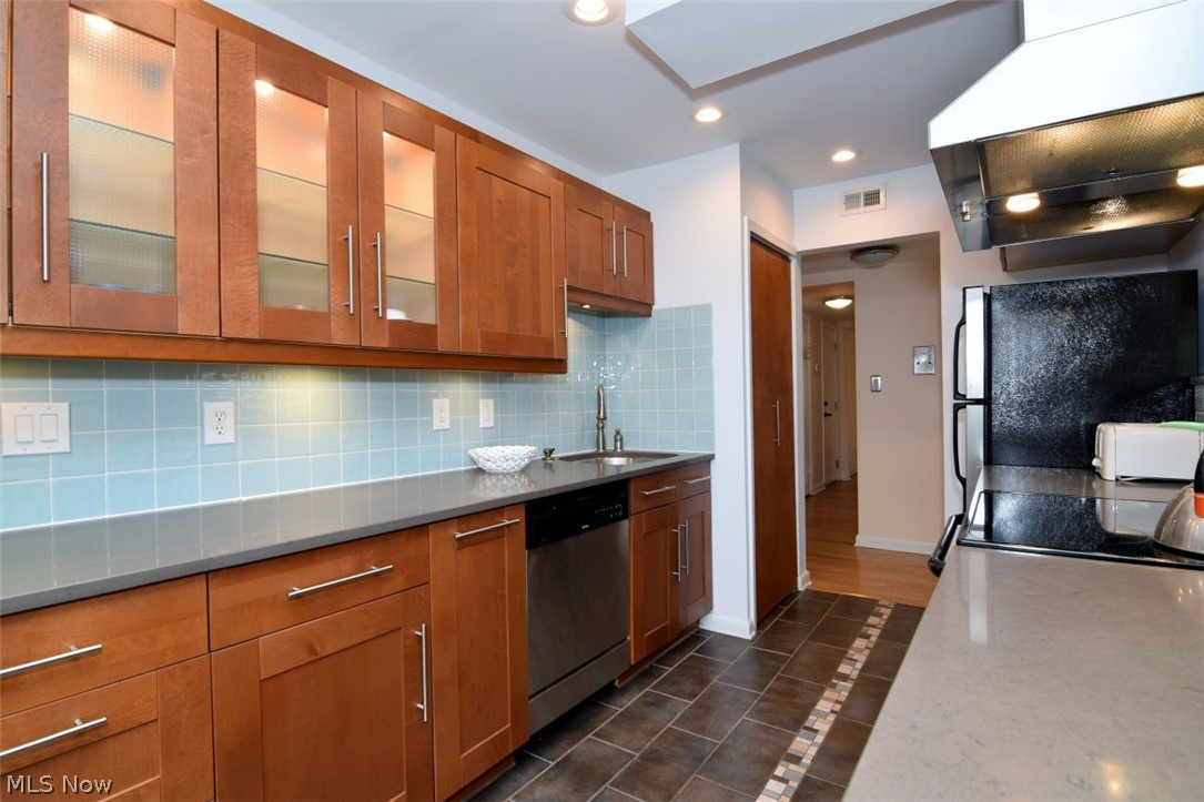 2399 Euclid Heights Boulevard Cleveland Heights OH 44106