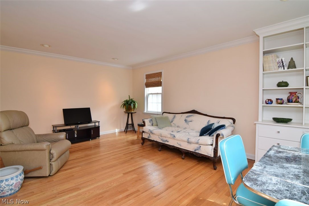 2399 Euclid Heights Boulevard Cleveland Heights OH 44106