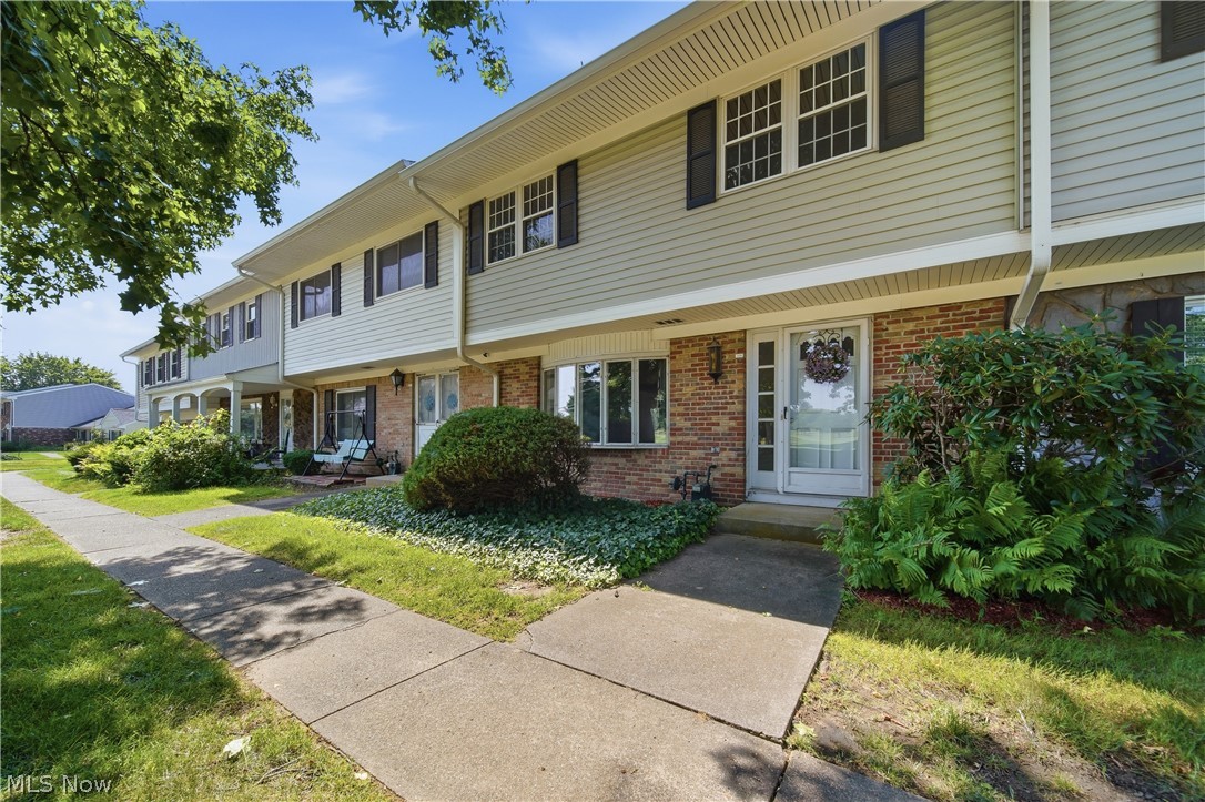 2059 Carlile Drive Uniontown OH 44685