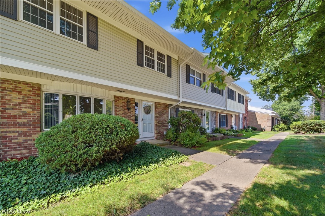 2059 Carlile Drive Uniontown OH 44685