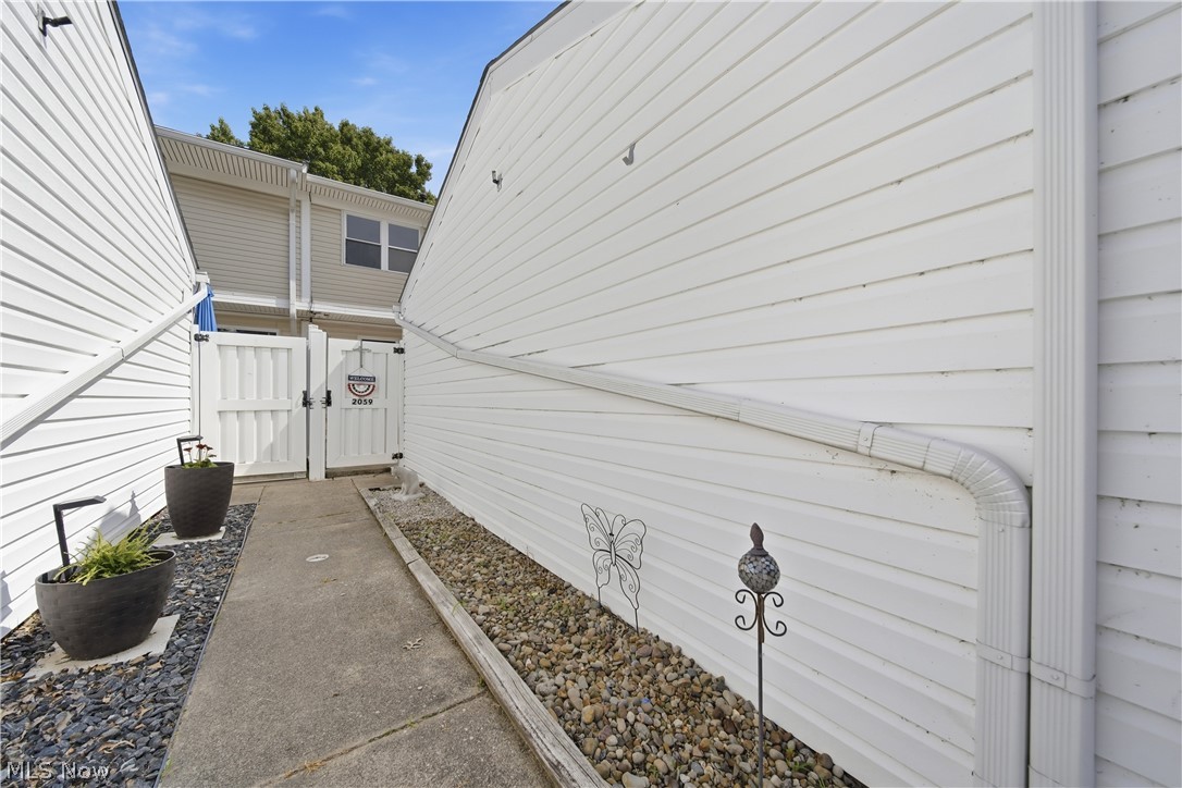 2059 Carlile Drive Uniontown OH 44685