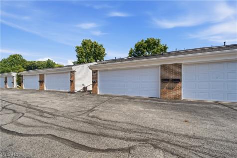 2059 Carlile Drive Uniontown OH 44685