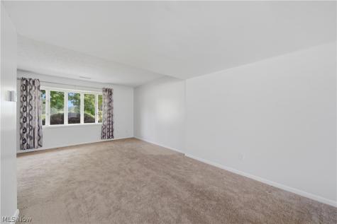 2059 Carlile Drive Uniontown OH 44685
