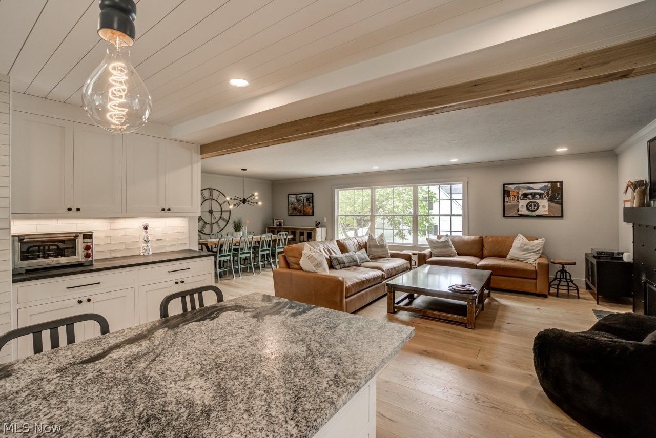 210 Commons Court Chagrin Falls OH 44022