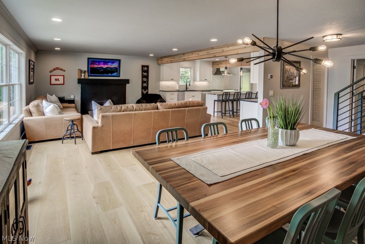 210 Commons Court Chagrin Falls OH 44022