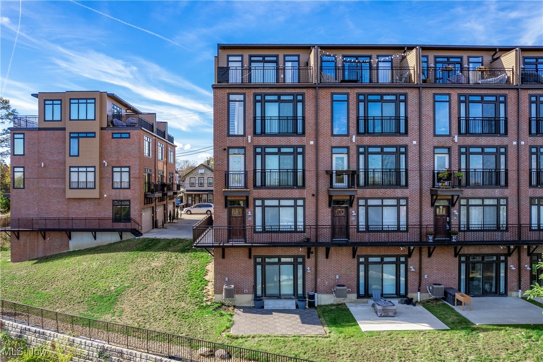 Cleveland OH, 2289 W 19th Street